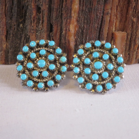 Native Jewelry - Sterling Silver Zuni Turquoise Cluster Earrings